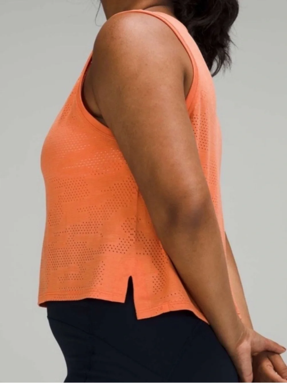 Lululemon Train To Be Tank NWT Size 10 DCGA Orange